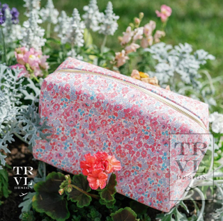 Luxe Cosmetic Bag Marseille Everyday with Pink Pinstripe