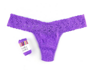 Signature Lace Lowrise Thong Wrapped