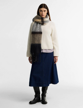 Isla Tartan Boucle Scarf - Birchwood Dress Tartan
