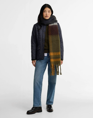 Isla Tartan Boucle Scarf - Classic Tartan