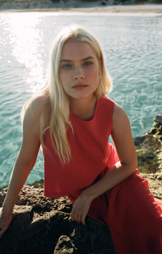 Sloane Linen Top - Chili Pepper