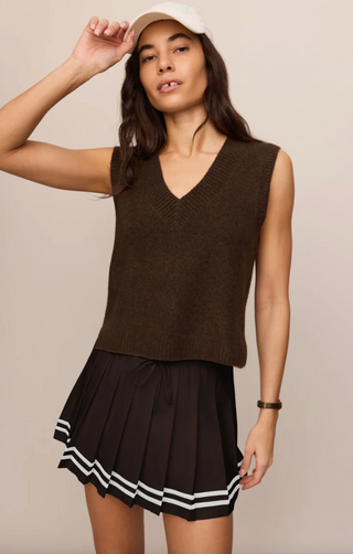 Classic Act Sweater Vest - Dark Chocolate