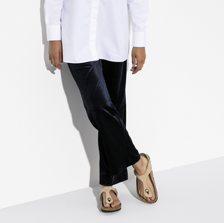Gizah Soft Footbed - Nubuck Leather Sandcastle