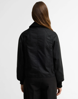 Barbour Cropped Beadnell Wax Jacket - Black / Classic